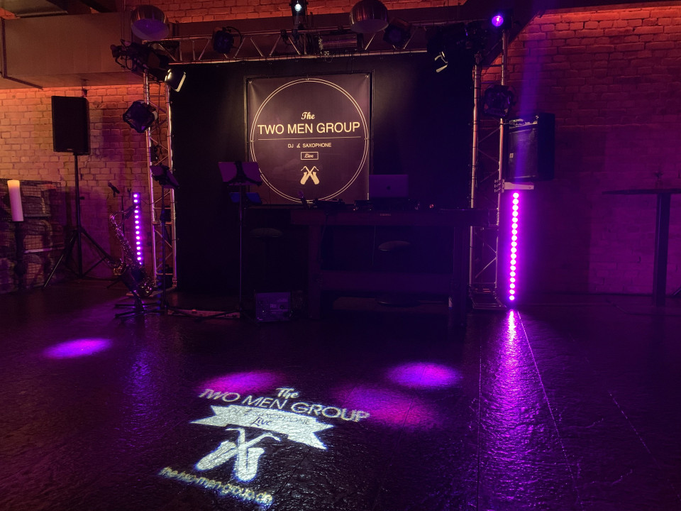 Muziek van The Two Men Group - DJ & SAXOPHONE LIVE impressie 3