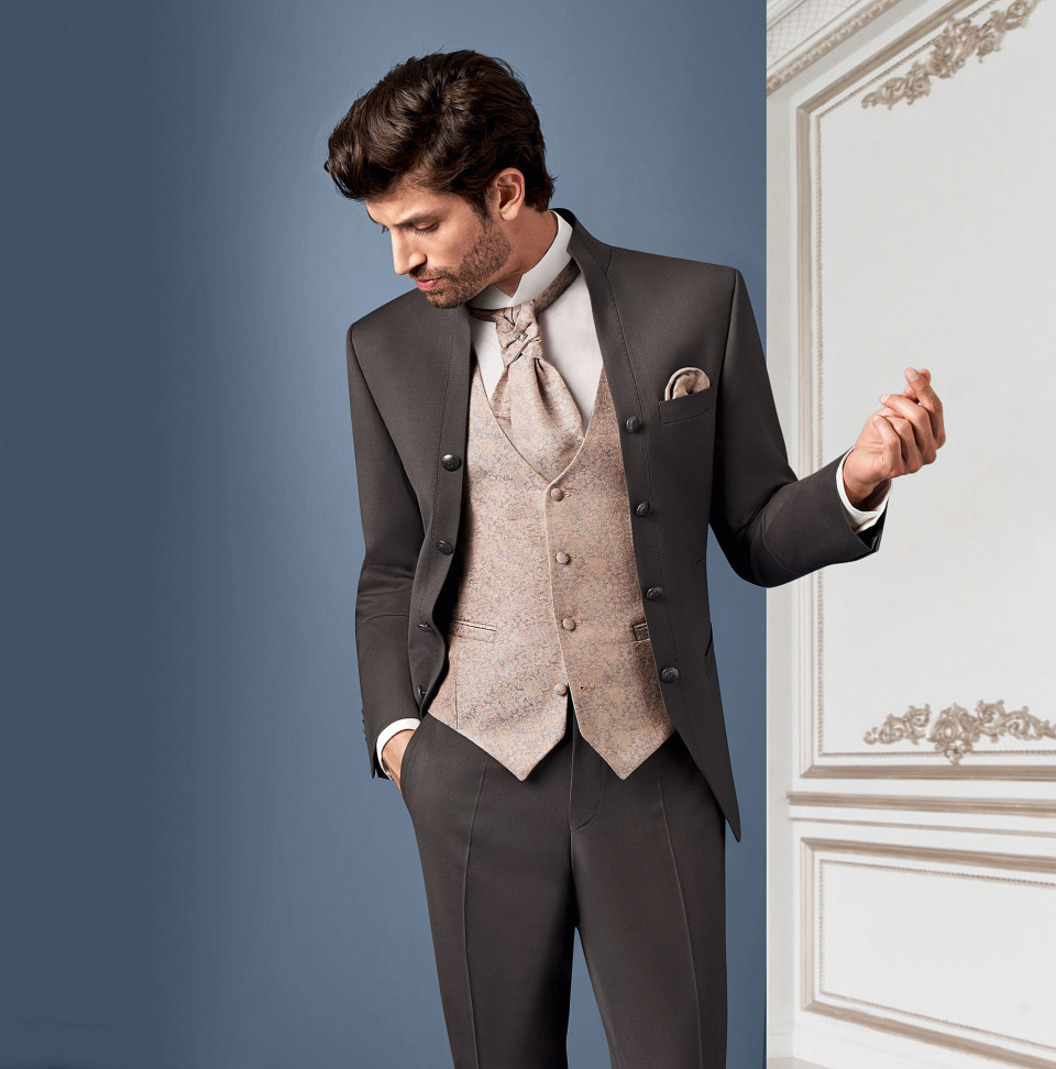 Trouwjurk van Avorio Vestito BrideStore and more overzicht