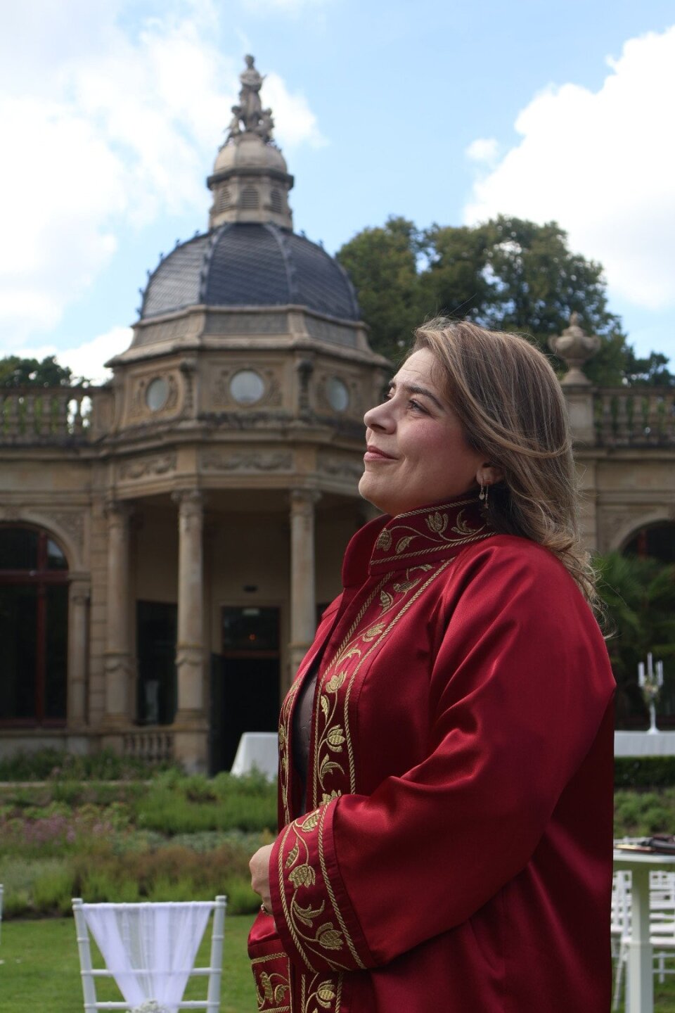 Trouwambtenaar Esra