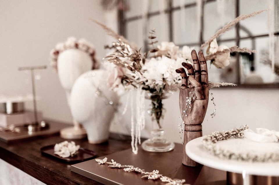 Trouwjurk van Jenari – Bridal Concept Store GBR impressie 