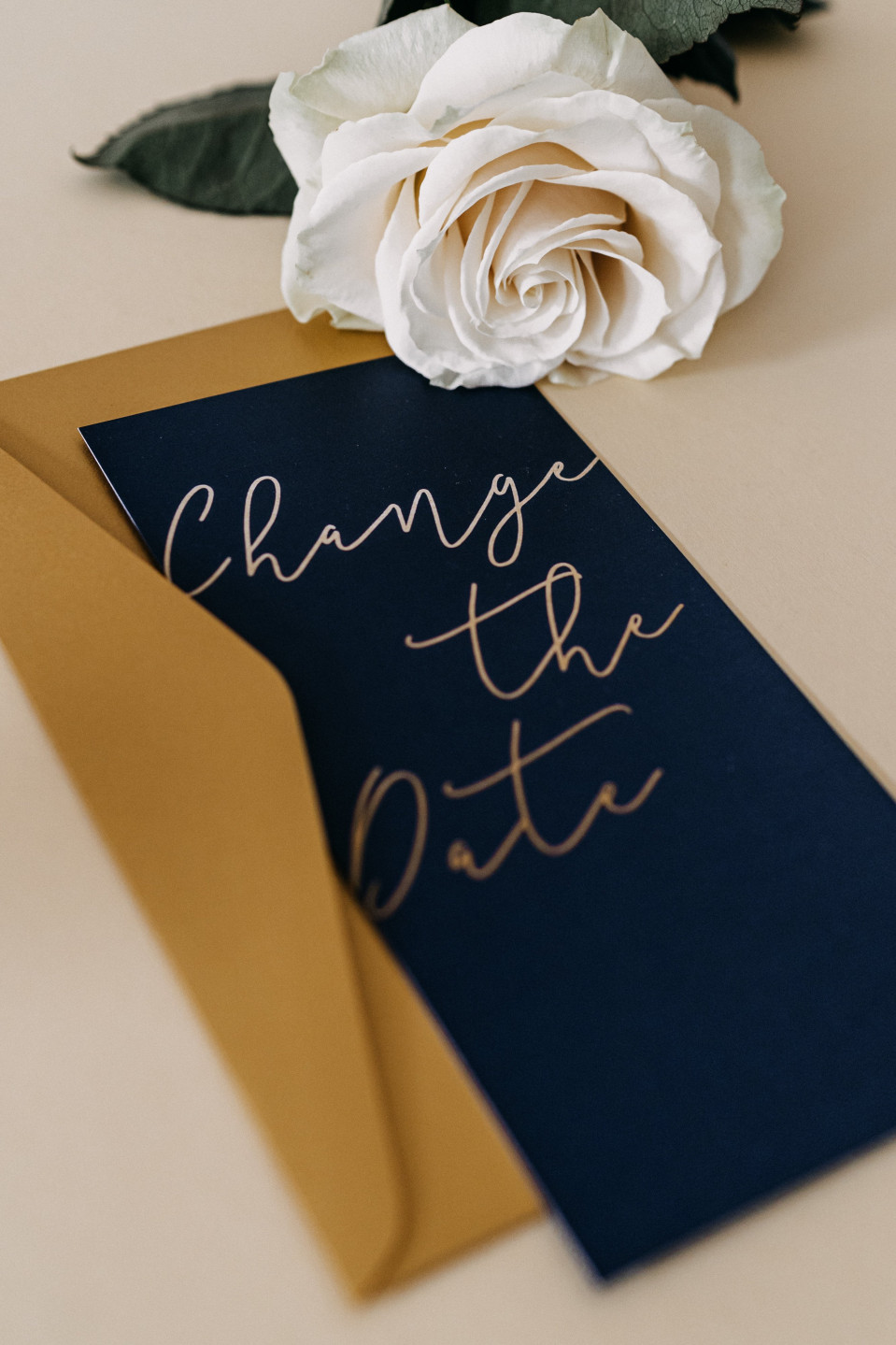 Change-the-date Karten in Dunkellblau