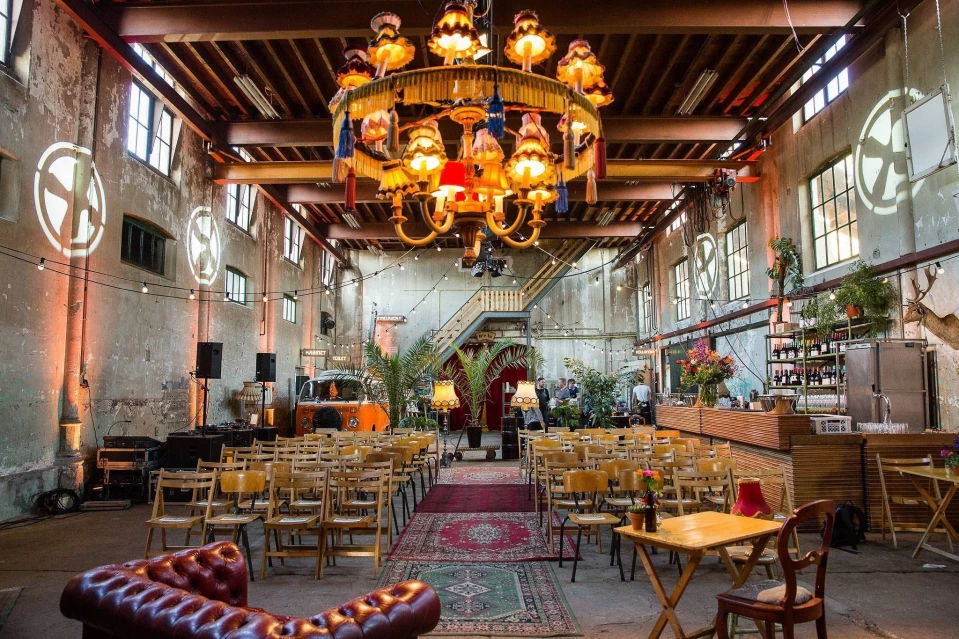 Decoratie voor een industriële bruiloft