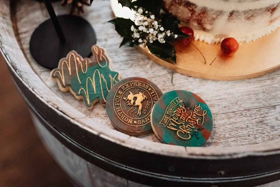 Weihnachtlich gestaltete Kekse