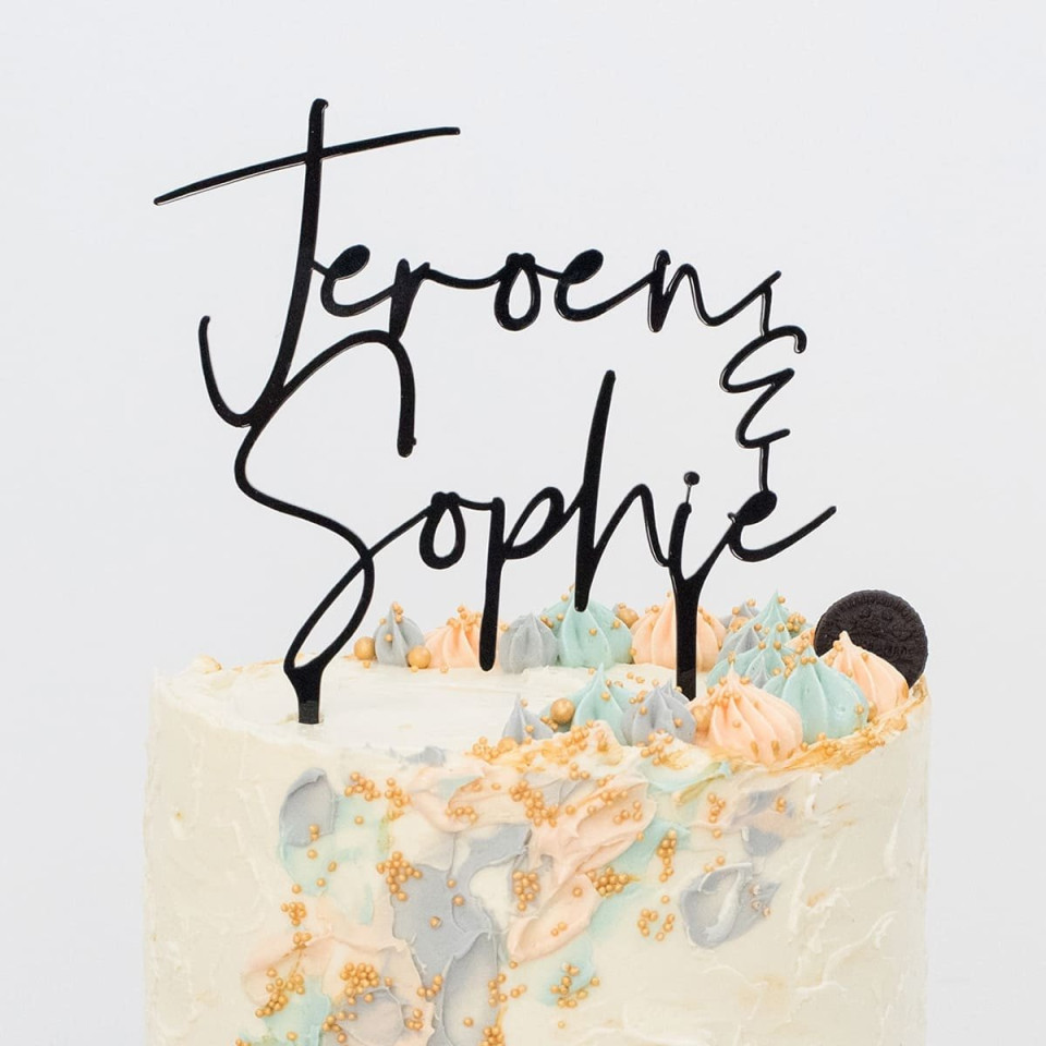 Tortentopper mit Namen Hochzeitspaar modern