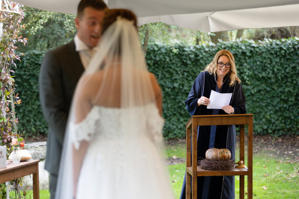 Trouwambtenaar Leona Boomstra details