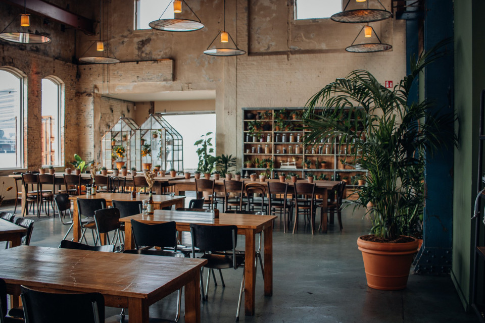 Lowlander Bar &amp; Restaurant