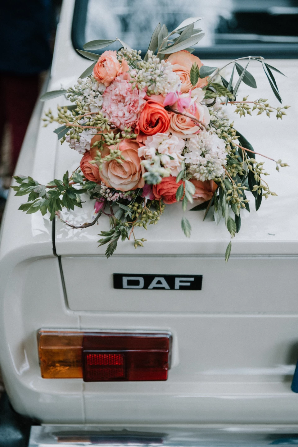 Hochzeitsauto Deko | Wie schmückt man das Auto für die Hochzeit?