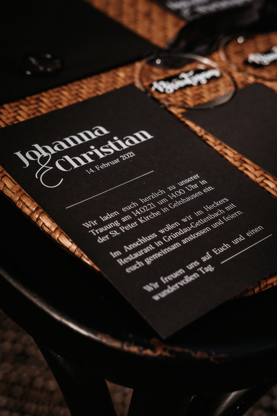 Industrielle Hochzeit Karten schwarz und weiß