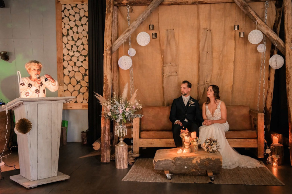 Trouwambtenaar Ceremonique details