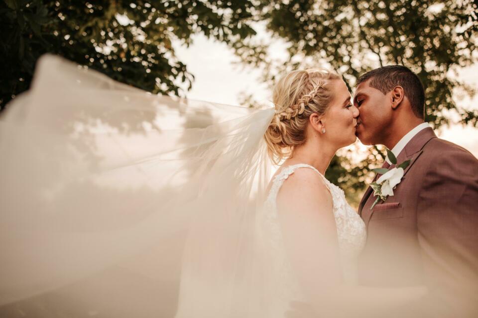 Bruidskapsel door Haar En Zo impressie 3