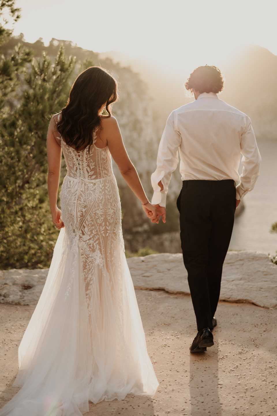 Beach Wedding Venue Guide: Sun, Sand, and How to Plan a Ceremony by the Water