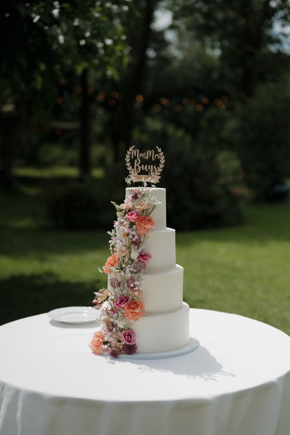 Bruidstaart van Cakes & Sweetsdesigner Anne Pijs impressie