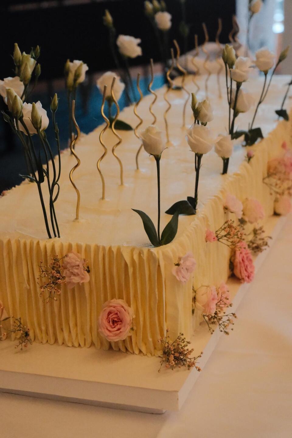 Bruidstaart van Enjoy-Cakes impressie 2