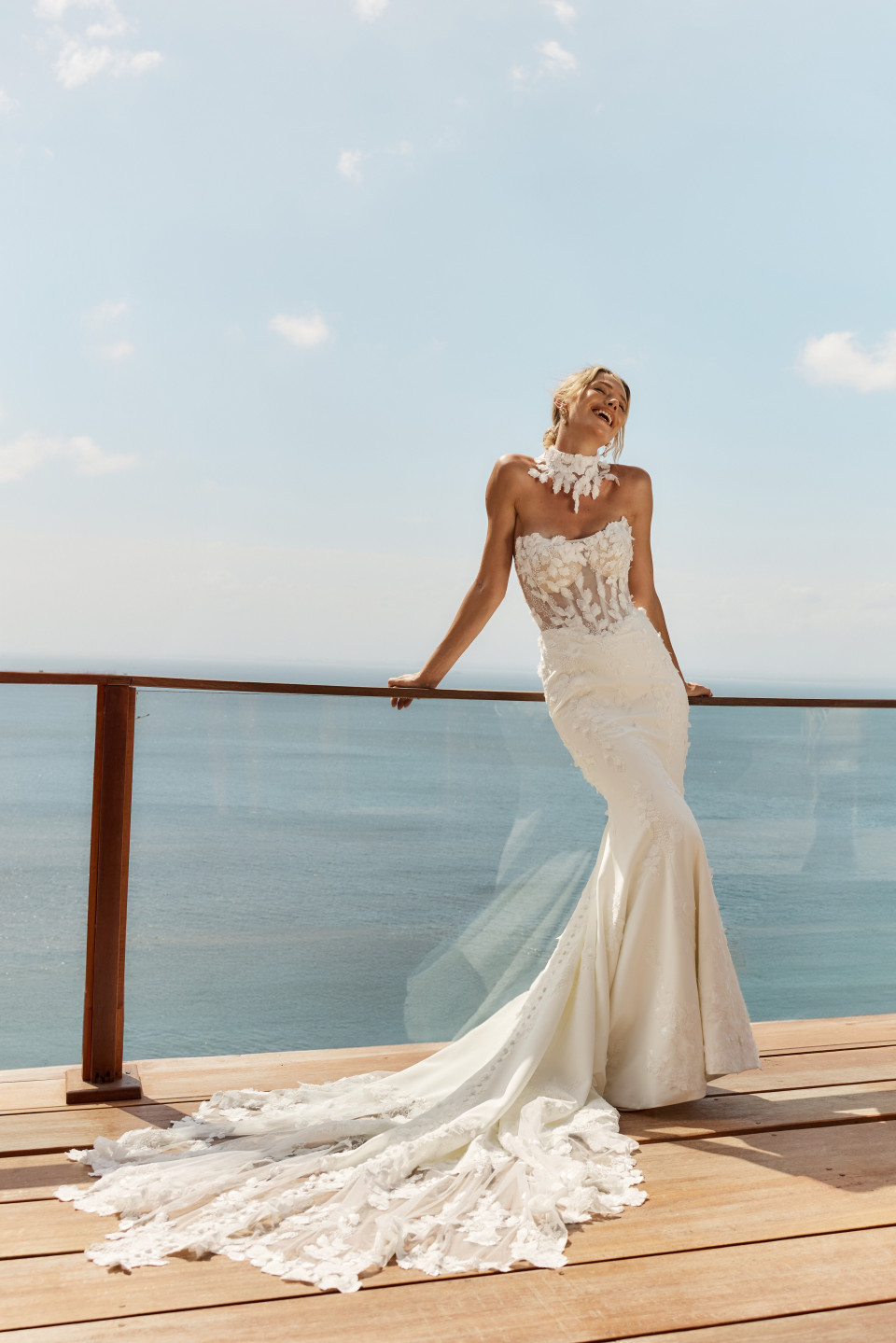 Trouwjurk passen bij Peachful Bridal Boutique