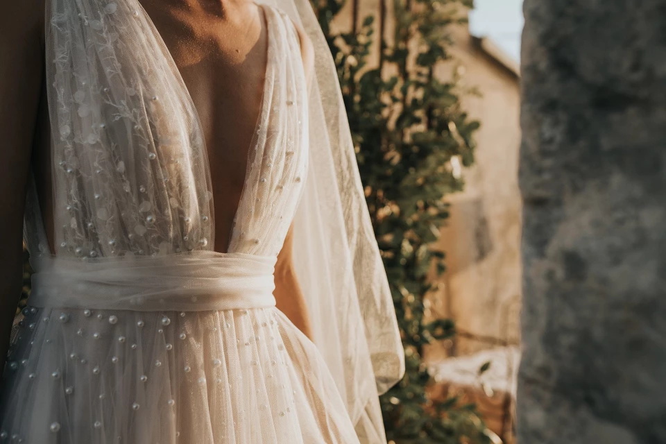 Robe de mariée empire : optez pour le romantisme des déesses antiques !