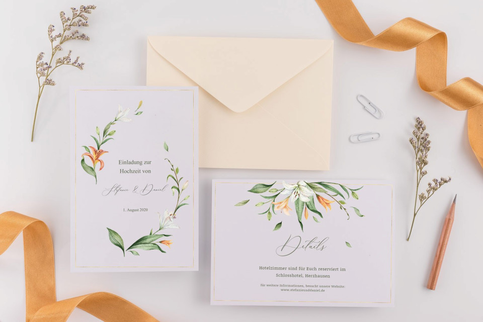 Trouwkaarten van Beewedded details