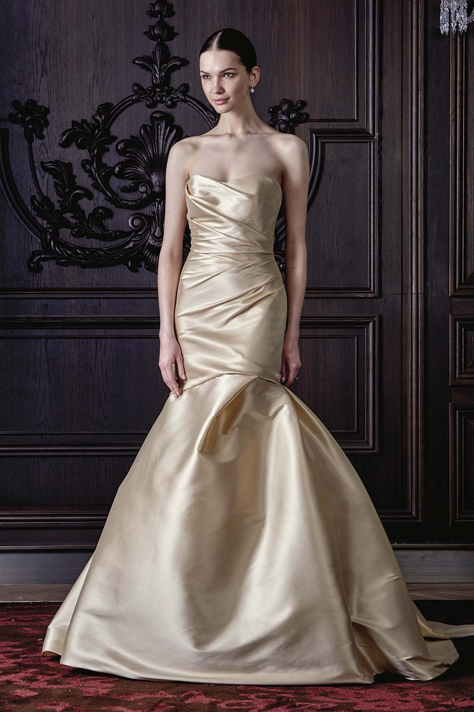 de gouden trouwjurk is een mooie en elegante jurk