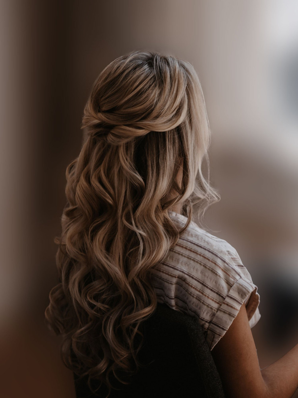 Bruidskapsel door Studio MvS Hair &amp; Make-up stylist overzicht
