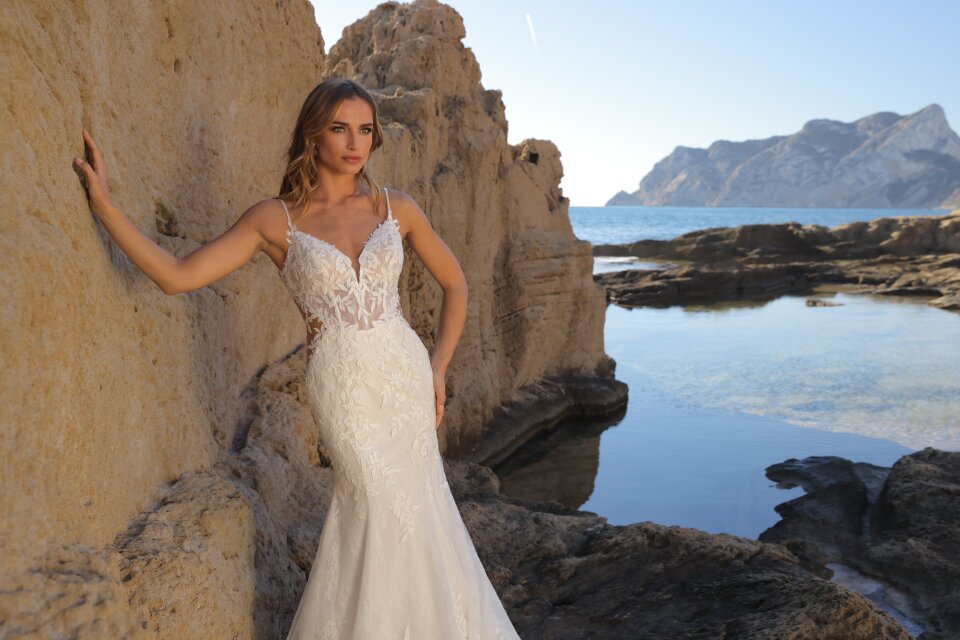 Trouwjurk van Valkengoed Wedding Fashion overzicht