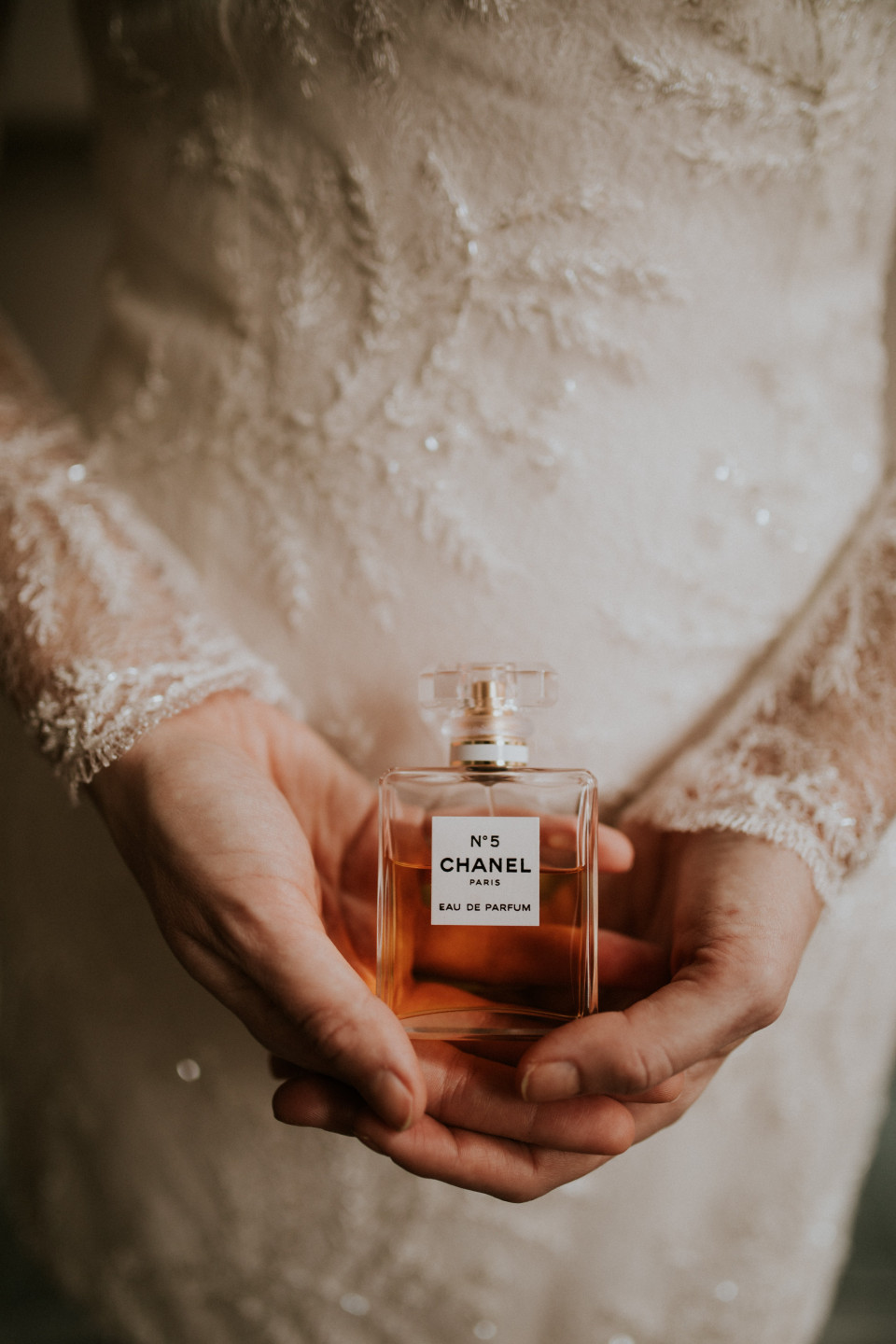 Wedding Perfume Guide: How to Choose Your Wedding Day Scent