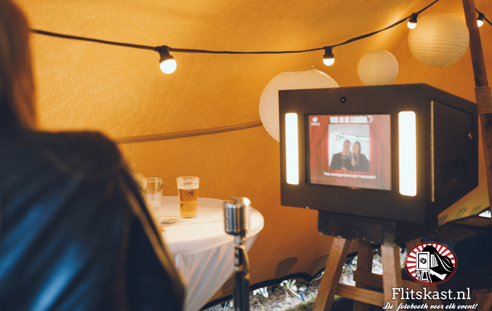Entertainment boeken bij Flitskast Photobooth