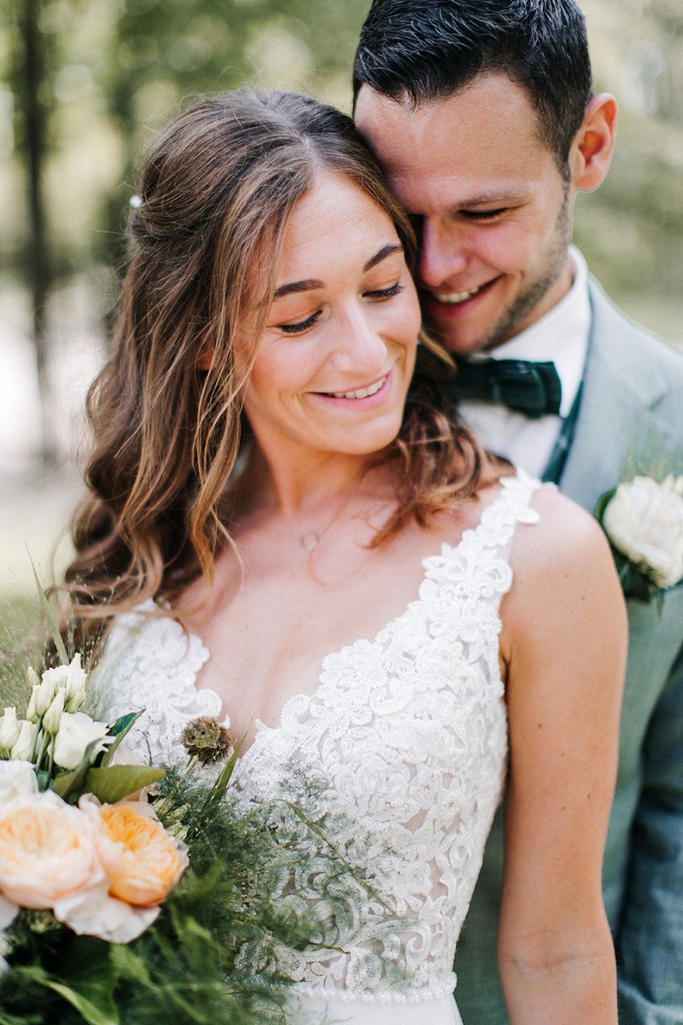 Bruidskapsel laten maken bij Salon Amber Morsch - Bridal hair + Make-up