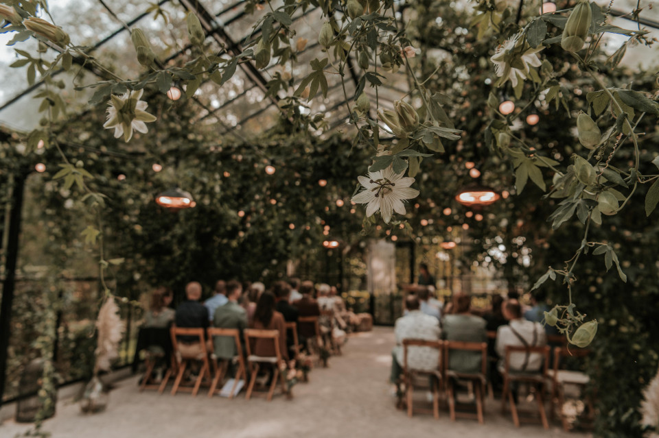 Greenhouse Wedding Ideas: Botanical Style & Decor