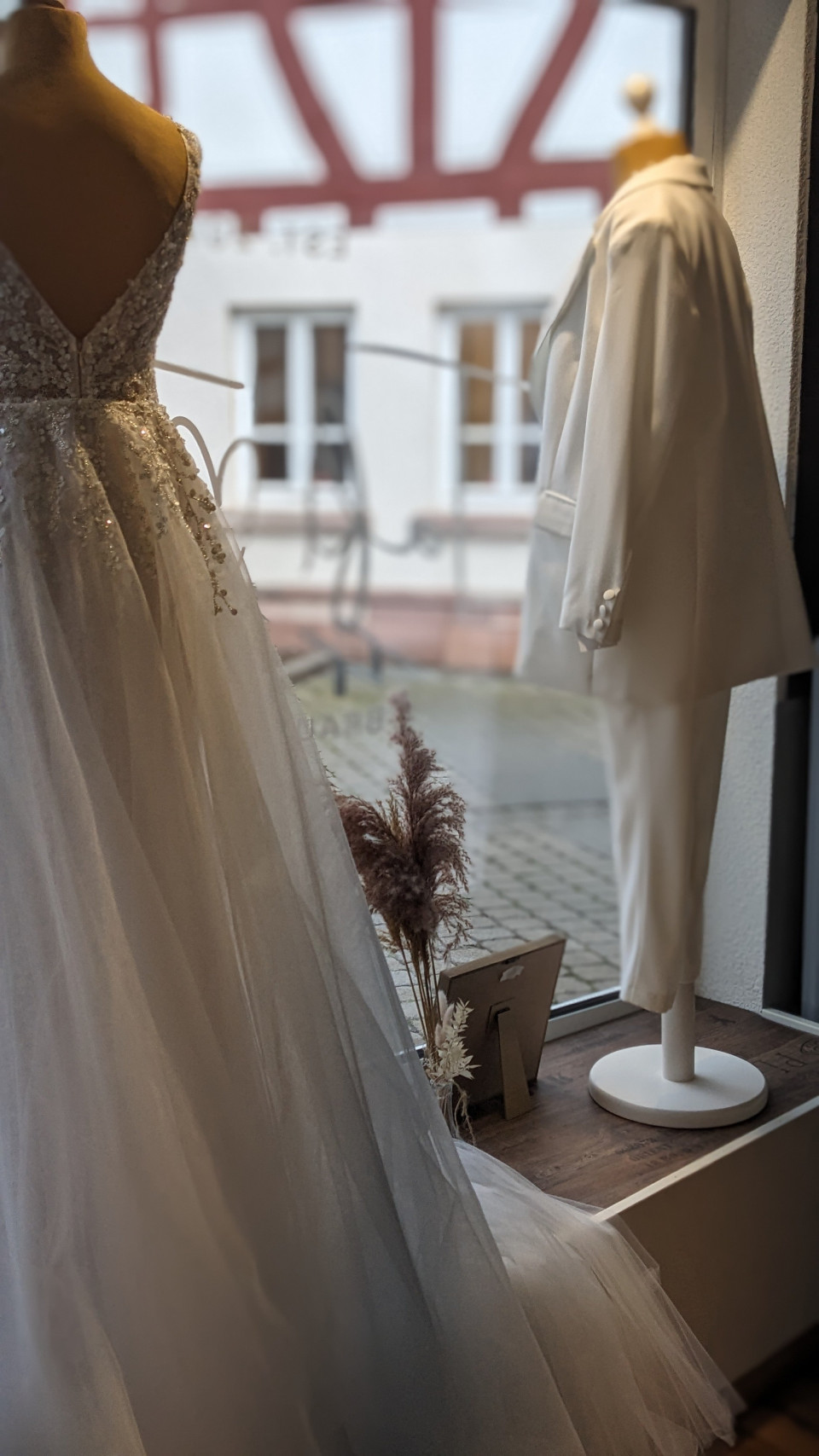 Trouwjurk van Taft &amp; Tüll Brautstudio impressie 4