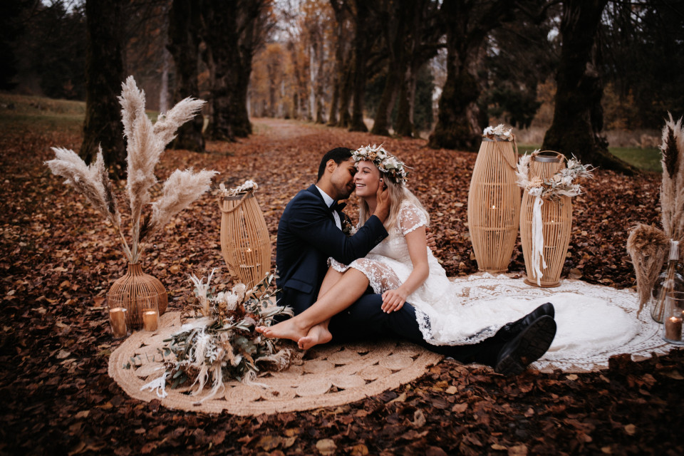 Boho Dekoration mit Pampas Gras und Rattan