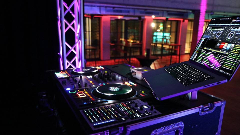 Muziek van DJ René de Rot | Hochzeits-DJ &amp; Event-DJ aus Oldenburg impressie 3