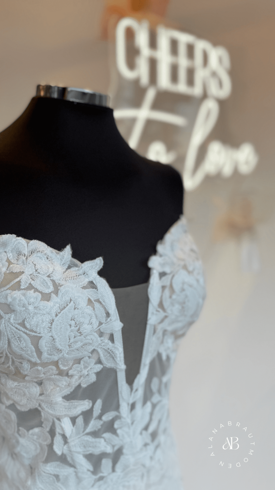 Trouwjurk van ALANA Brutmoden details