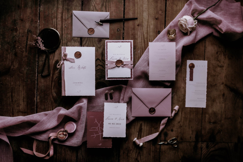 Trouwkaarten van Artful September - Papeteriedesign impressie 