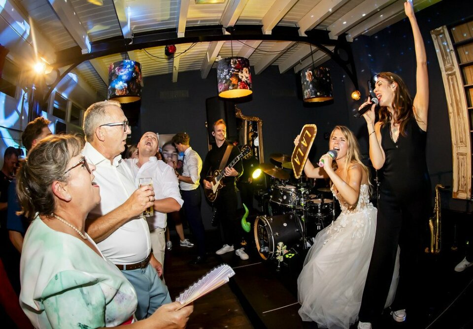 Muziek van Mike's Pianoshow details