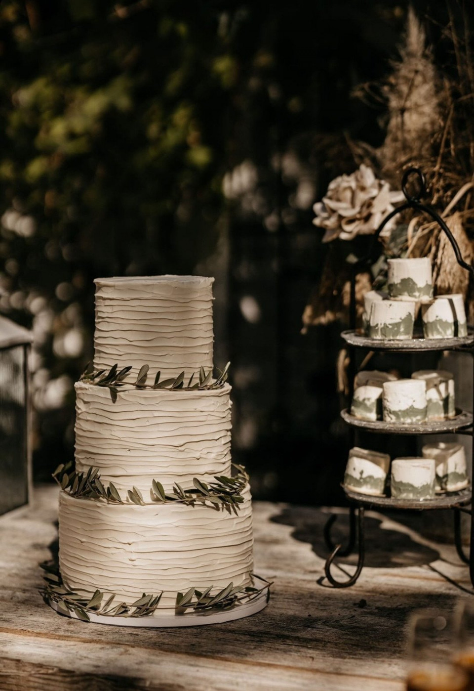 Hochzeitstorte 3-stöckig | Wir zeigen dir unsere Favoriten an mehrstöckigen Hochzeitstorten