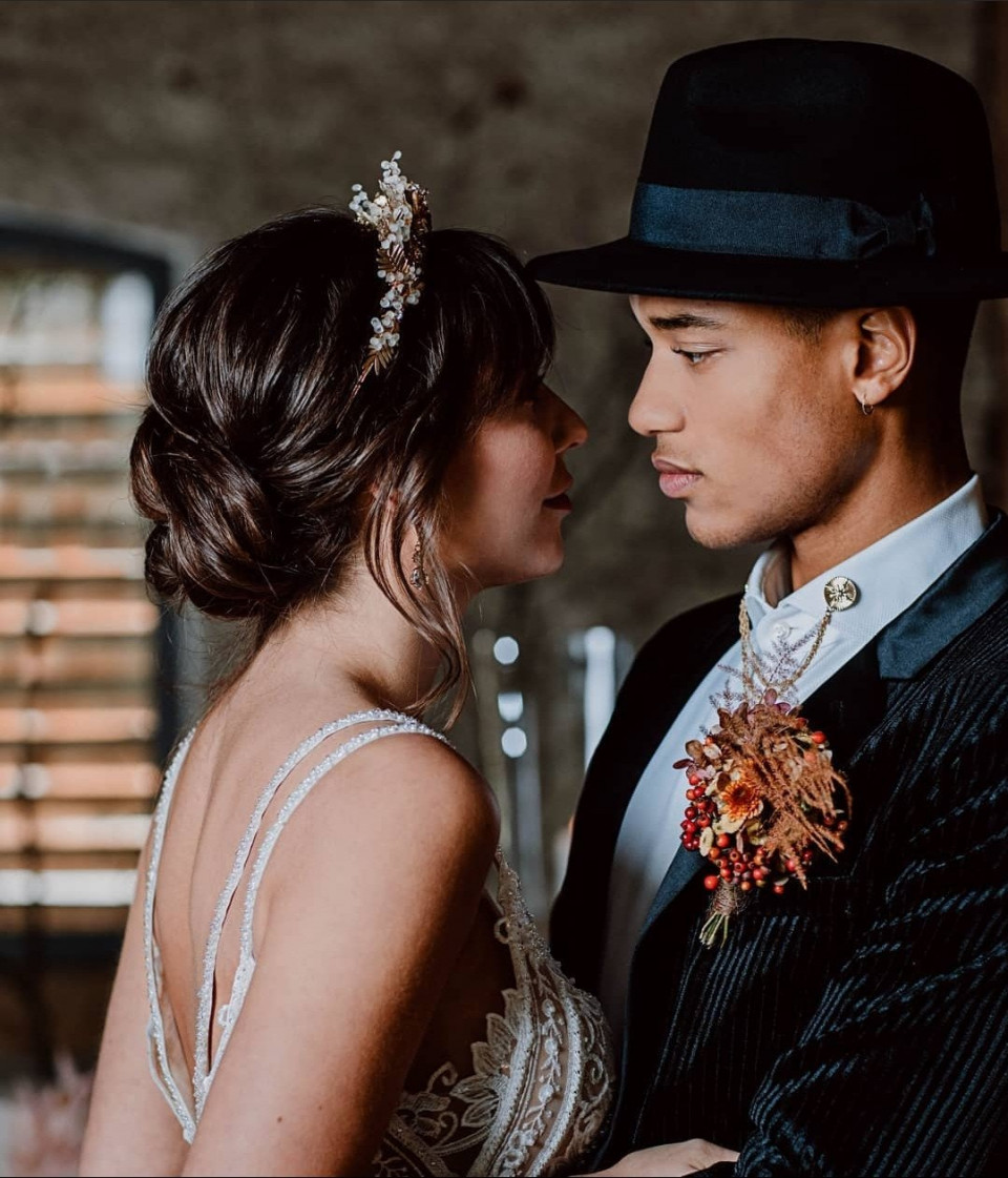 Bruidskapsel laten maken bij Weddingstyle by Carina