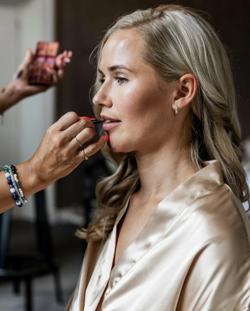 Bruidsmake-up door Van Kasbergen Bridal Styling details