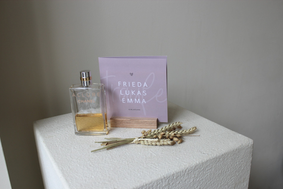 Minimalistische Einladung 'Traufe' Foto innen