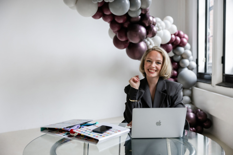 Decoratie van BLOND Balloon design impressie 