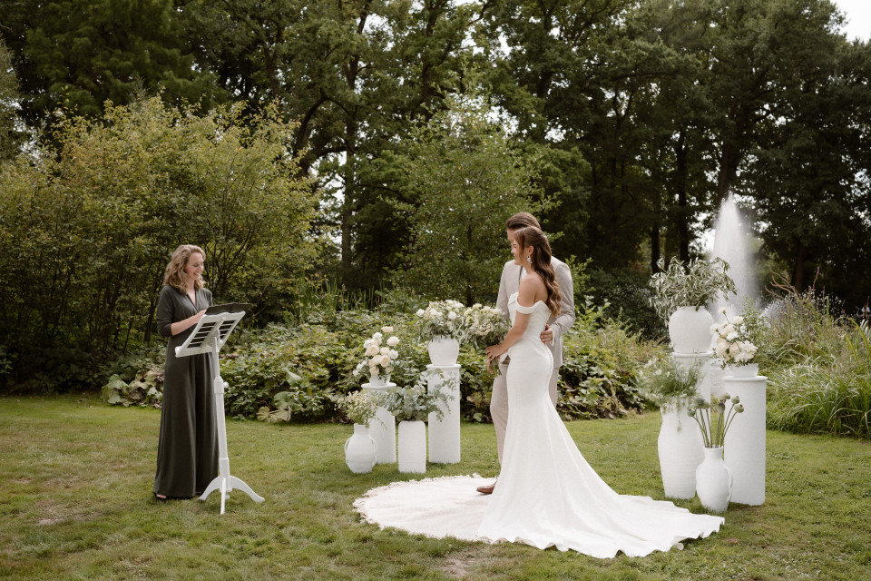 Trouwambtenaar Trouwambtenaar Saar impressie 