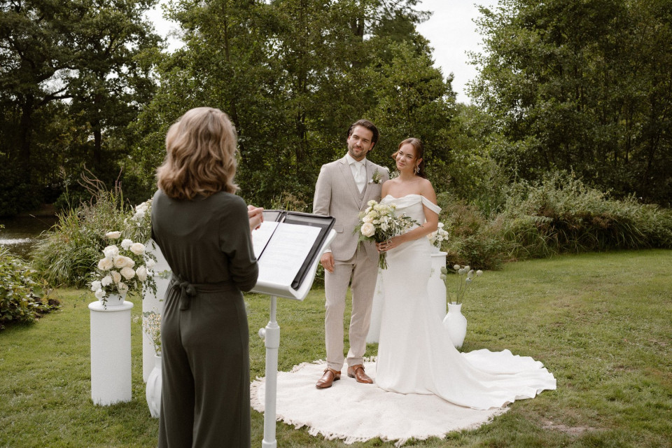 Trouwambtenaar Trouwambtenaar Saar impressie 2
