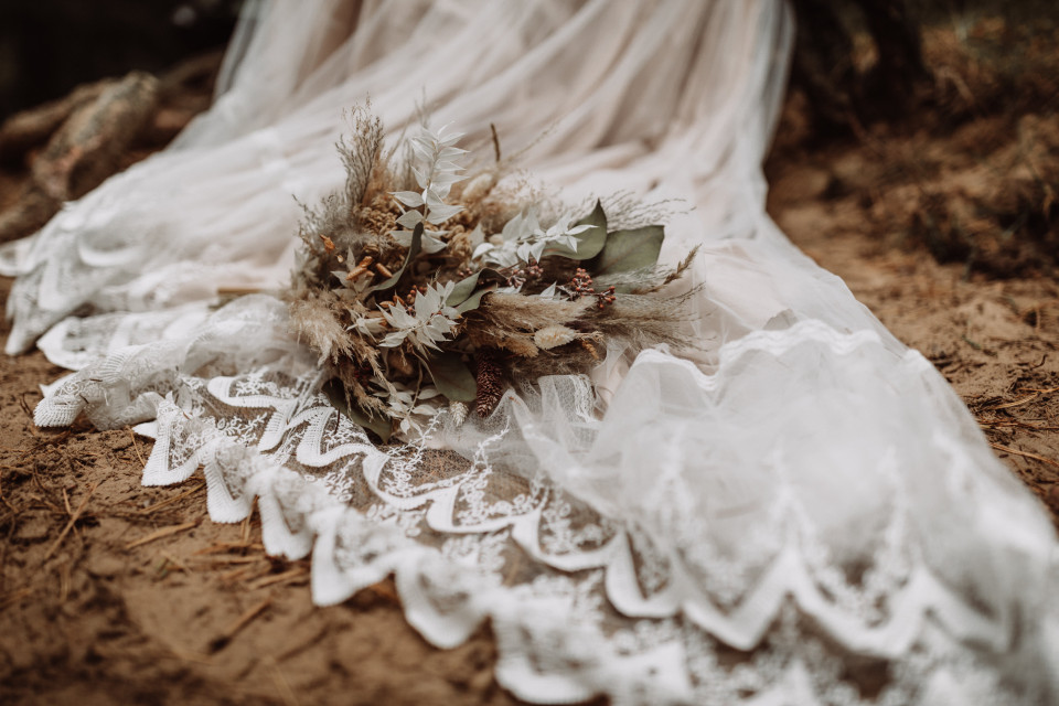 Getrocknete Blumen für deinen Boho Brautstrauß