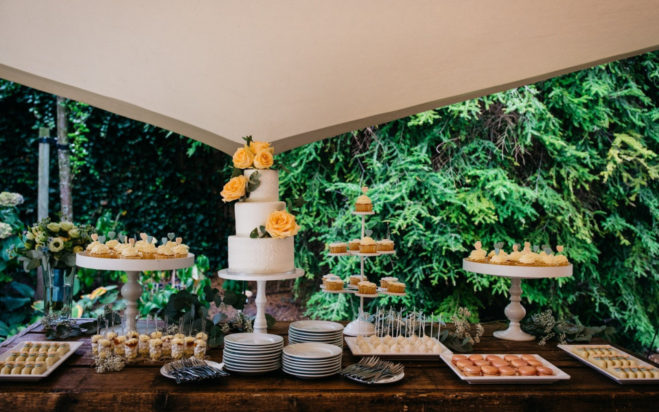 Sweetheart Table vs Head Table: How to Choose
