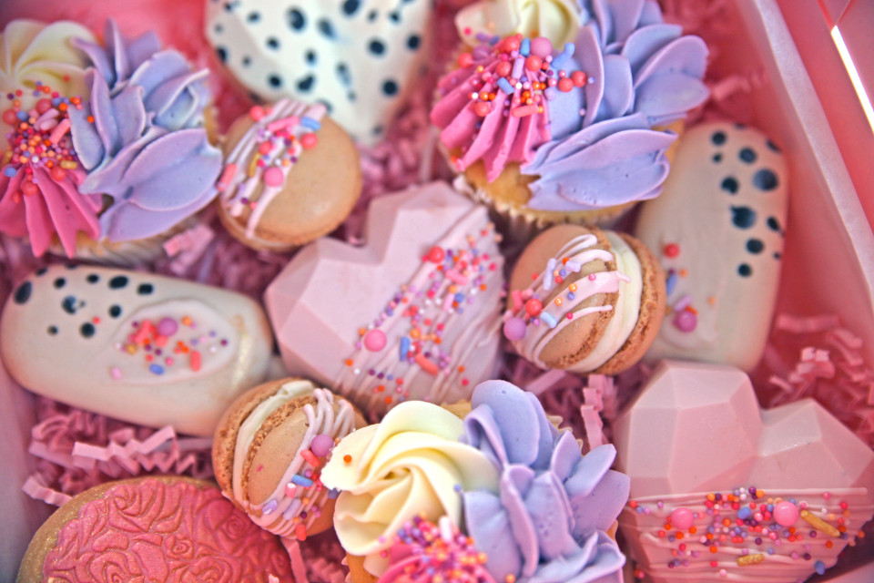 Bruidstaart van Sweets and Treats Bakery overzicht