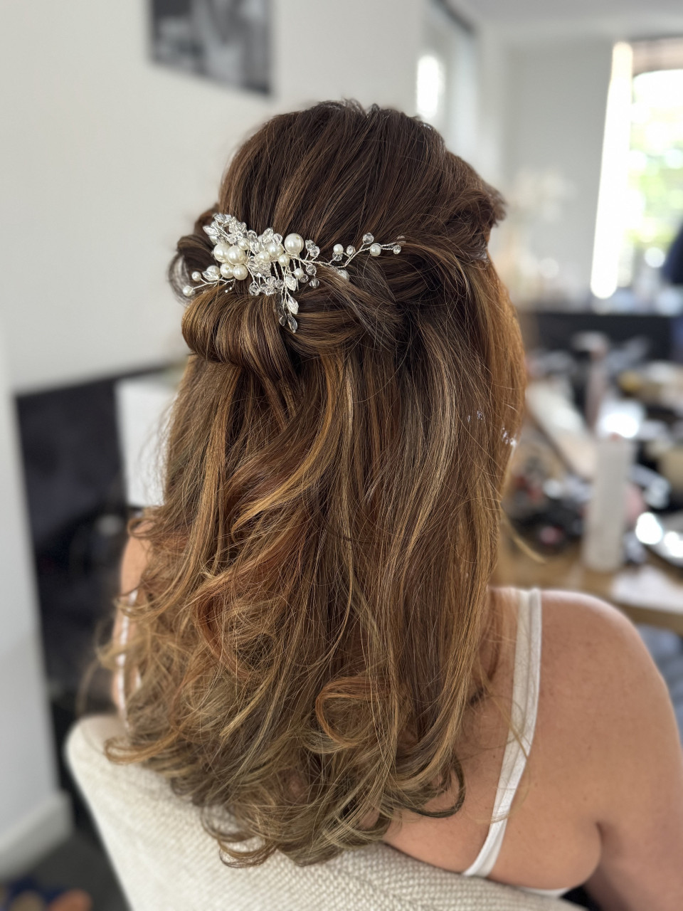 Bruidskapsel door Judith Dorman Hair and Make-up overzicht