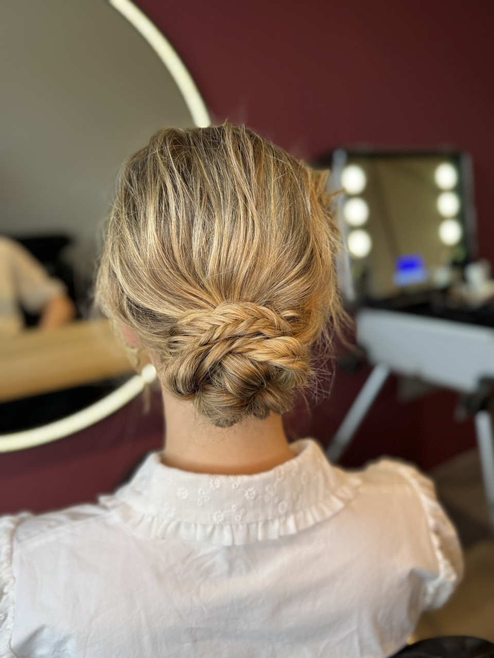 Bruidskapsel door Judith Dorman Hair and Make-up impressie 3