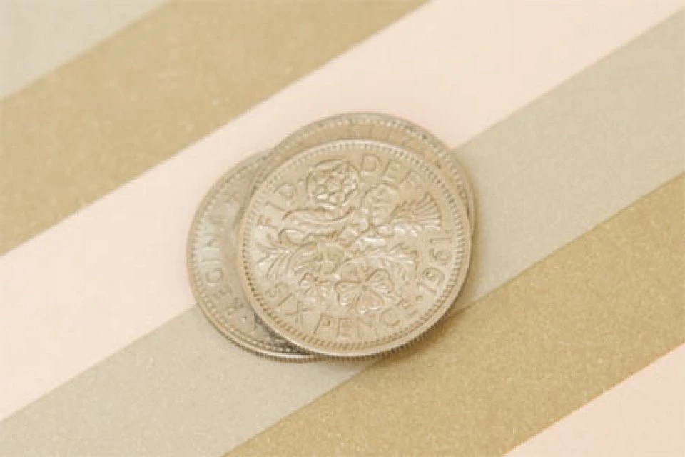 Traditie: Something old, something new and a sixpence for her shoe