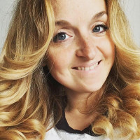 Annelies van Der Voort