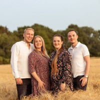 Diana, Vanessa, Robert & Jannes