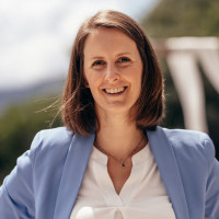 Sandra Sauer
