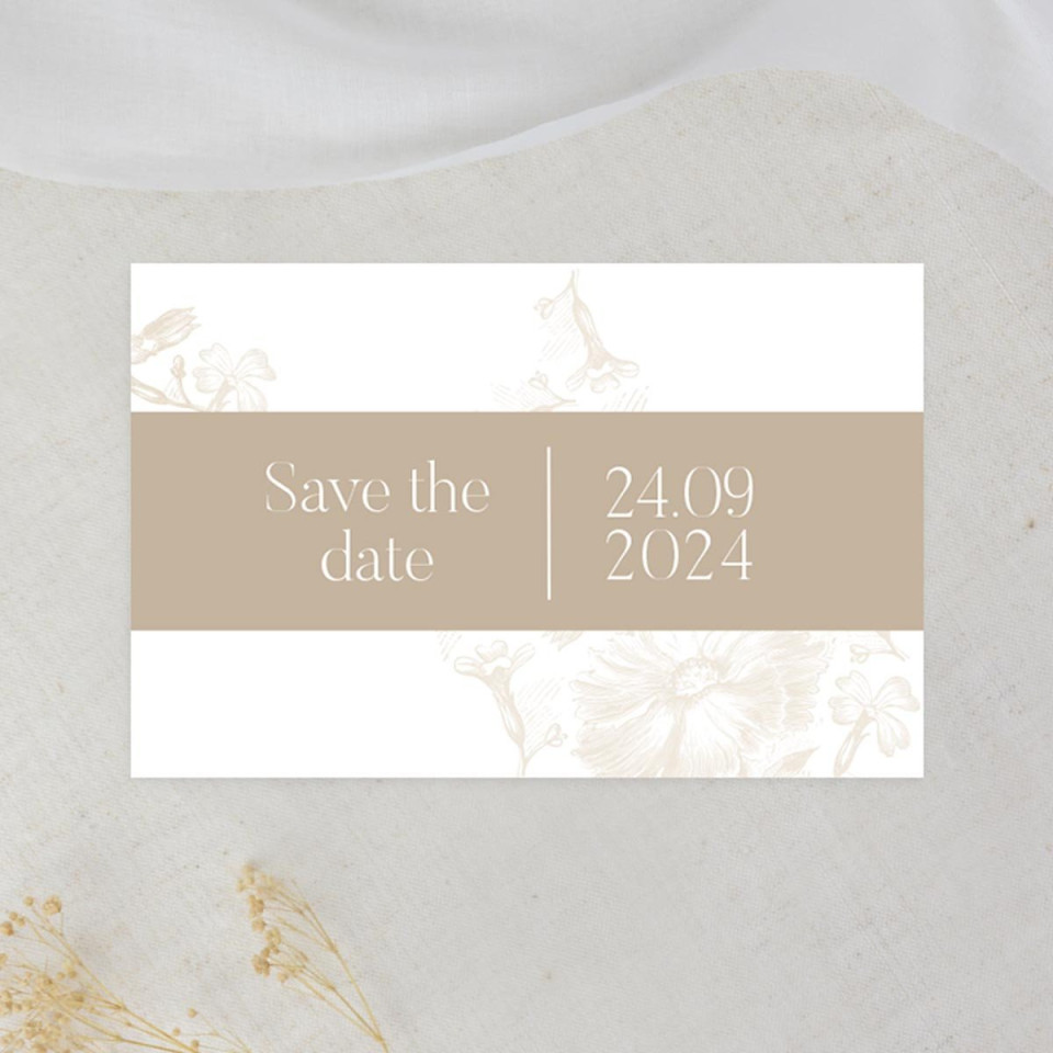save the date kaart met een bloemendesign
